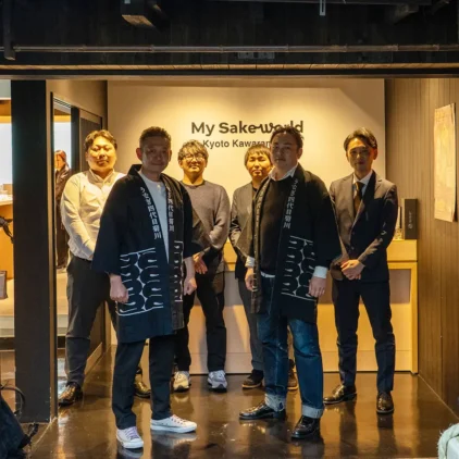 「うなぎ専用日本酒」を取り扱うパッションギークス 社長・社員一同が［My Sake World］でブレンド体験